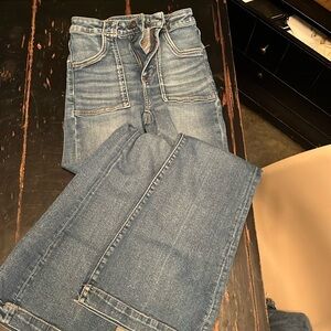 American Eagle flares